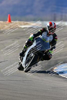 media/Jan-09-2022-SoCal Trackdays (Sun) [[2b1fec8404]]/Turns 9 and 8 (920am)/